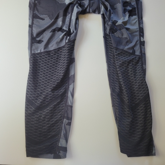 Mens Nike Pro 3/4 leggings Black Camo size medium - Picture 4 of 5